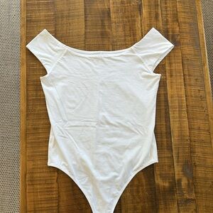 Everlane White Fitted Off-the-Shoulder Bodysuit